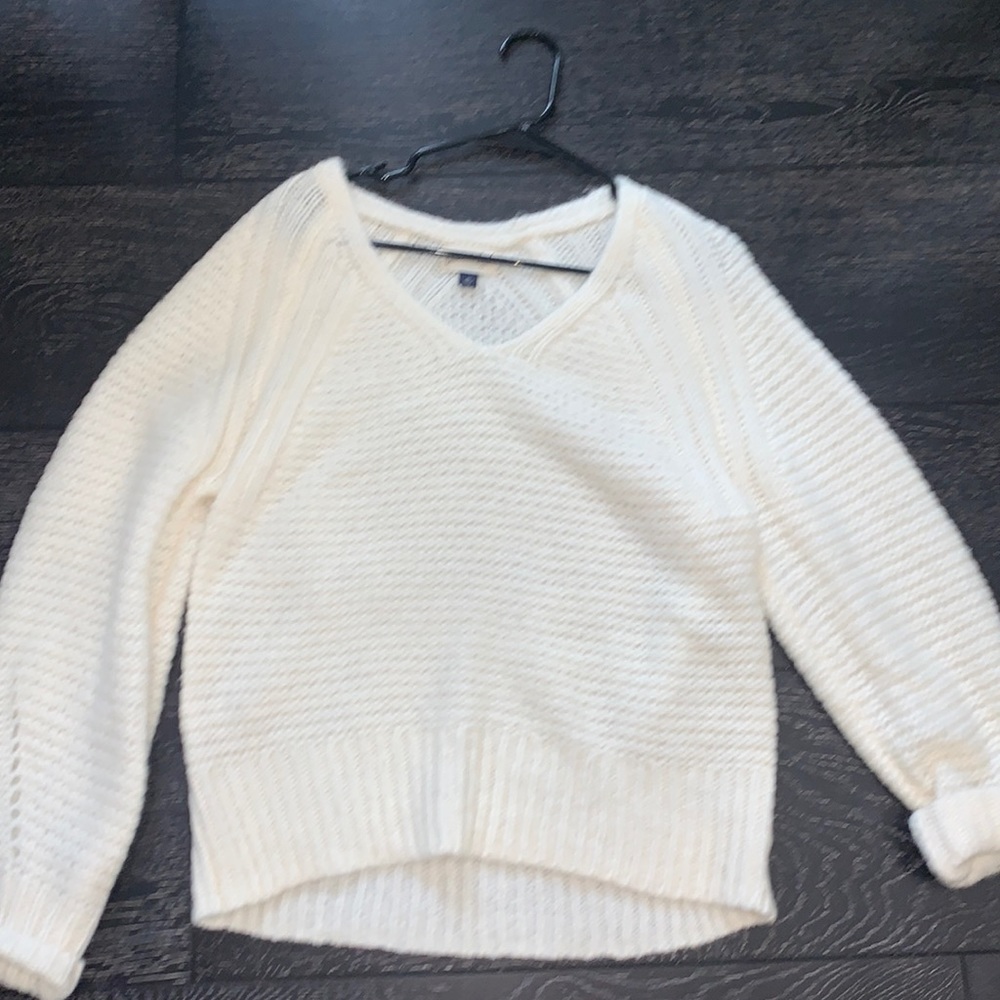 white knitted sweater